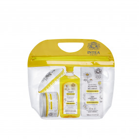 Camomila Intea® blond highlights hair treatment. Free hairbrush and travel bag.